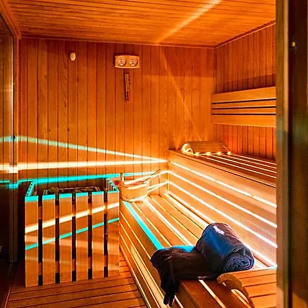 Bellagio Village - By The - Seasonal Warm Pool And Sauna Limonta