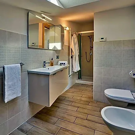 Hotel Bellagio Village - By The - Seasonal Warm Pool And Sauna Limonta