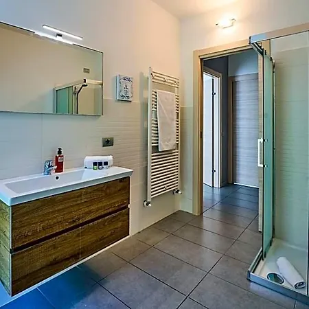 Bellagio Village - By The - Seasonal Warm Pool And Sauna Hotel Limonta